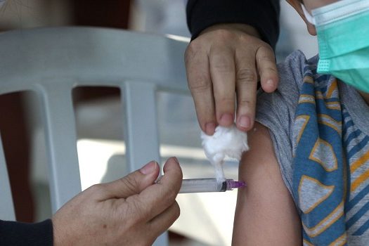 Rio suspende vacinação infantil contra covid-19 por falta de doses