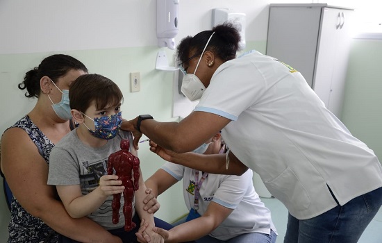 Santo André vacina 77 crianças no 1º fim de semana de imunização infantil contra a Covid