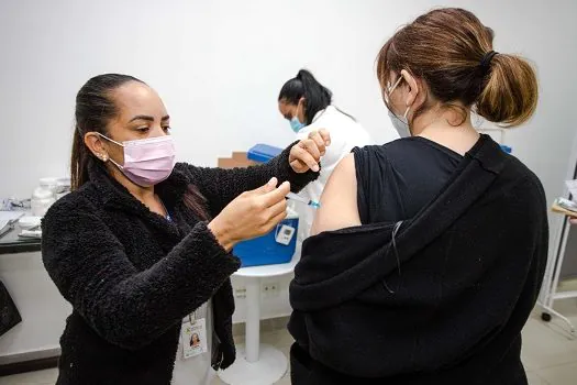 Santo André disponibiliza quinta dose para pessoas imunossuprimidas com mais de 18 anos