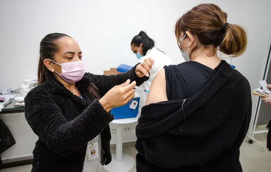 Santo André disponibiliza quinta dose para pessoas imunossuprimidas com mais de 18 anos