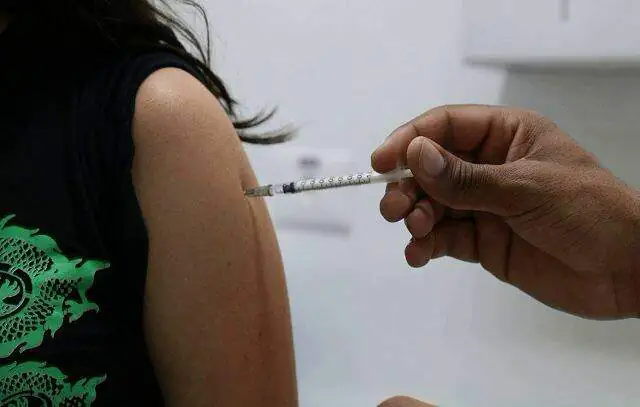 Droga Raia e Drogasil realizam campanha de doação de vacina da gripe