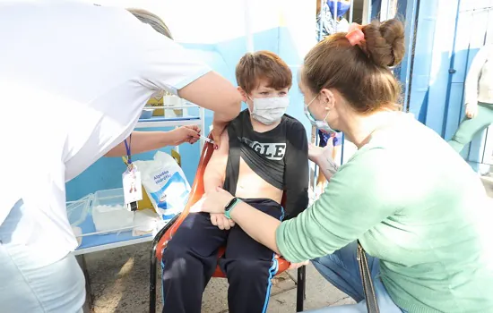 Santo André iniciou nesta terça-feira (11) segunda etapa da vacinação contra gripe