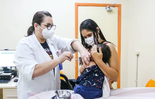 São Bernardo libera novas doses contra a Covid-19 para crianças