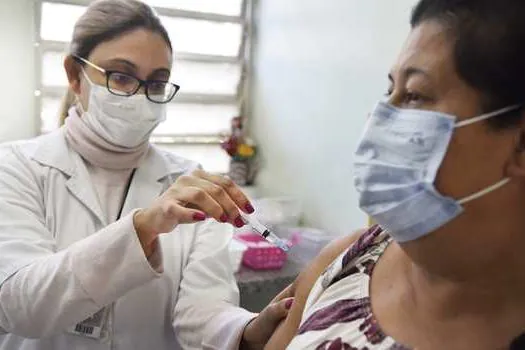 Vacinação contra influenza para profissionais de segurança e salvamento começa na segunda