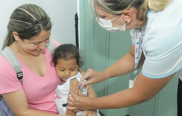 Unidades de saúde de Santo André recebem força-tarefa de vacinação infantil contra Covid-1