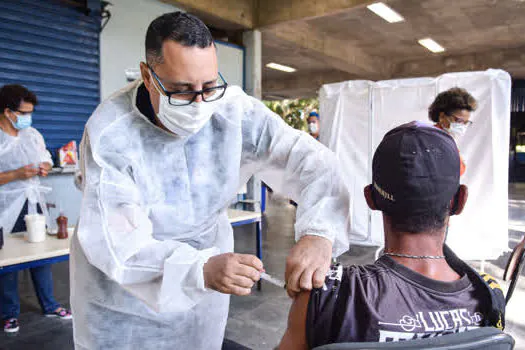 Diadema vacina contra covid-19 pessoas em situação de rua