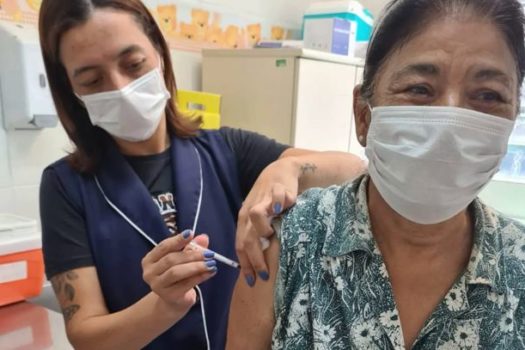Ribeirão Pires inicia vacinação da Pfizer Bivalente para o público 50+