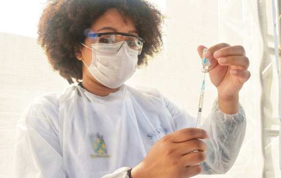 Santo André amplia público para vacinação drive-thru neste sábado