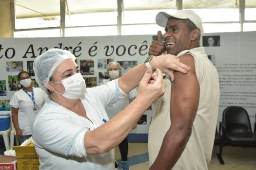 Santo André aplica mais de 5 mil doses de vacina neste fim de semana