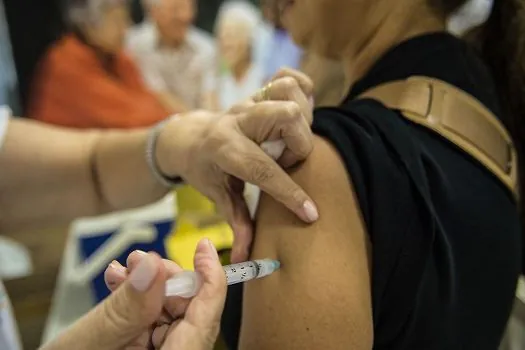 Imunização contra Covid-19, gripe e multivacinação infantil segue nesta quarta-feira (24)