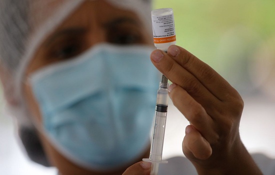 Capital inicia vacinação de segunda dose adicional para pessoas acima de 50 anos