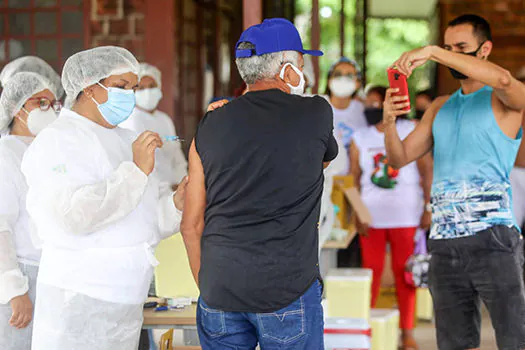 Vacinados contra a covid-19 chegam a 28,7 milhões; 13,6% da população brasileira