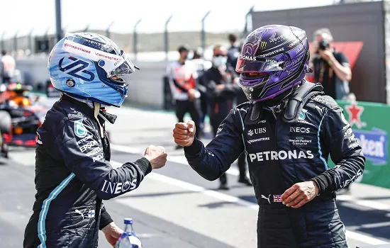 Bottas adia centésima pole de Hamilton na Fórmula 1 e larga em 1º em Portugal