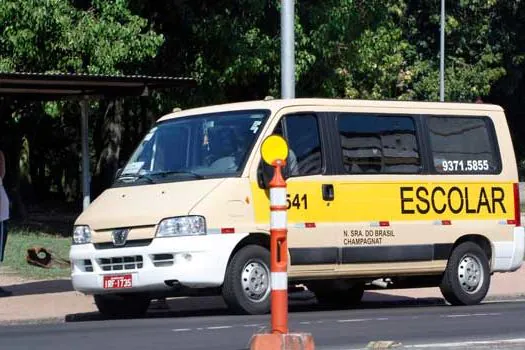 TCE fiscaliza transporte escolar em SP e encontra goteiras e vidros quebrados