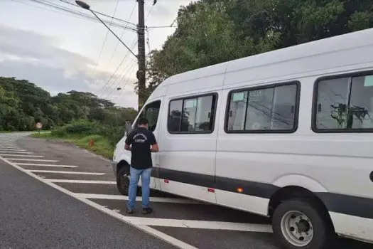 Artesp apreende 14 veículos durante fiscalização no feriado de Corpus Christi