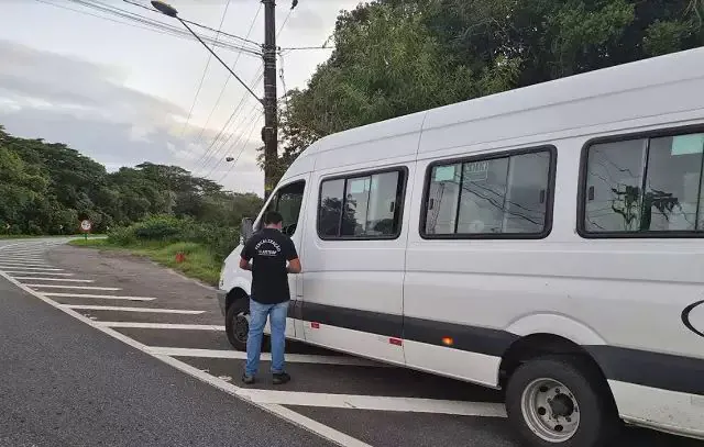 Artesp apreende 14 veículos durante fiscalização no feriado de Corpus Christi