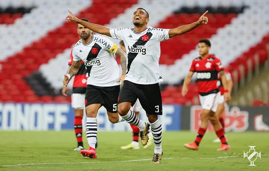 Vasco faz 3 no Flamengo