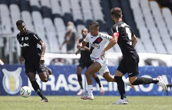 Vasco e Bragantino empatam em São Januário