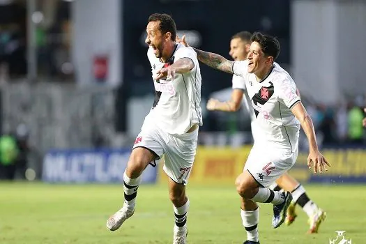 Série B: Vasco vence líder Coritiba em São Januário