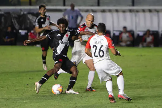 Vasco vence Caracas e tem vantagem para confronto da próxima semana