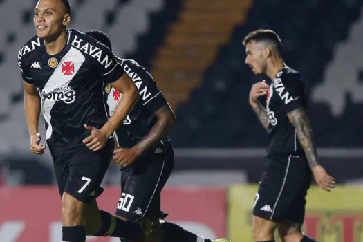 Em crise, Vasco terá a chance de voltar a vencer neste sábado (21)