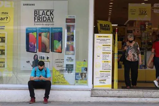 Black Friday e Copa do Mundo impulsionam comércio