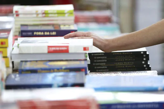 Venda de livros no primeiro semestre aumenta 48,5%