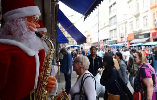Dois a cada cinco brasileiros pretendem antecipar compras de Natal na Black Friday