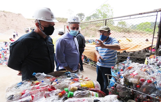 Vereadores de Santo André vistoriam obras de ampliação do Aterro Sanitário Municipal