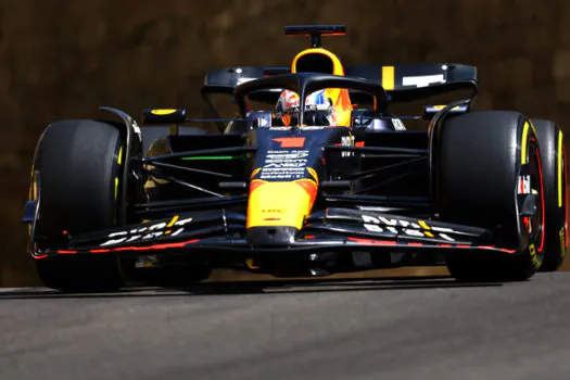 Max Verstappen vence GP da China e garante fim de semana perfeito