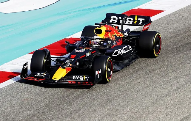 Verstappen supera Ferrari