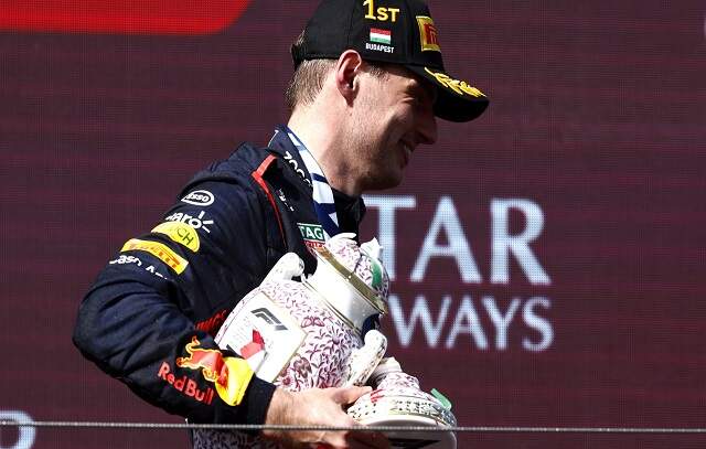 Verstappen vence e Red Bull supera recorde de vitórias seguidas da McLaren de Senna