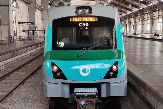 Estações Eucaliptos e Vila Sônia de metrô e Estação Autódromo de trem recebem exposições