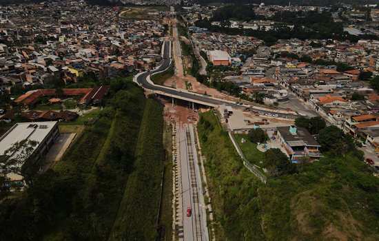 Imagem Ilustrativa- Viaduto Rodoviário Nathalia Pereira da Silva - Linha 9 Esmeralda