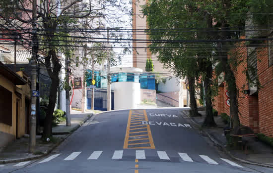 Santo André reforça sinalização na rua Doutor Messuti