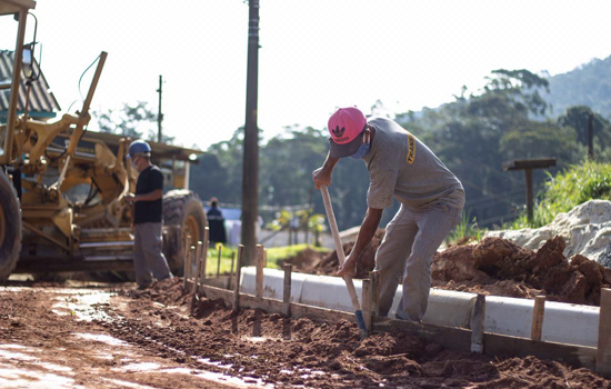 Ribeirão Pires revitaliza asfalto de ruas no Vila Bonita