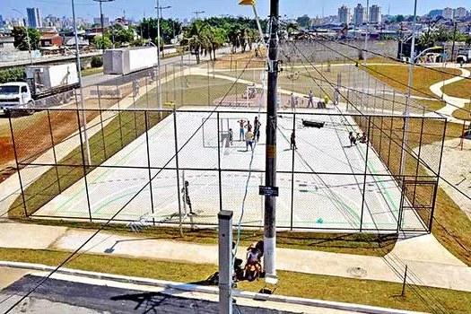 Prefeitura de Santo André transforma área usada para descarte irregular em praça