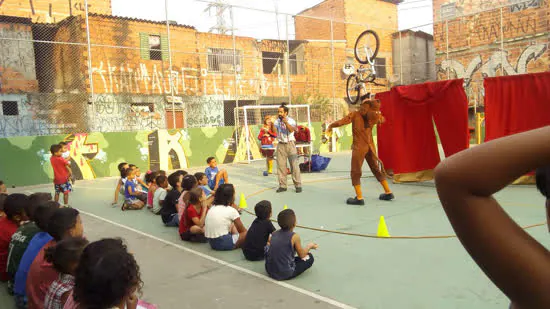 Pequena Trupe de Circo leva arte e cidadania à Vila São Pedro