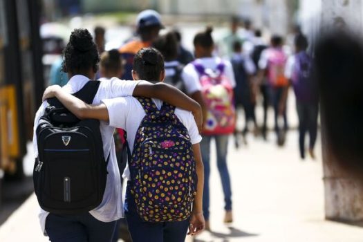 Violência interrompeu aulas em 669 escolas públicas do Brasil