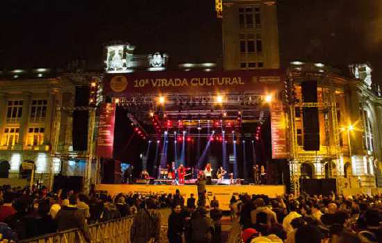 Painéis nas Estações Capão Redondo e Campo Limpo informam programação da Virada Cultural