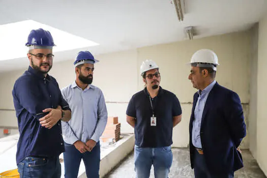 Auricchio realiza visita técnica em escola de Ed. Infantil no Bairro Santa Maria