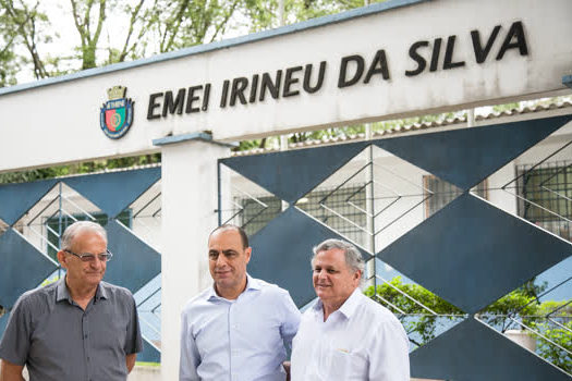 Prefeito Auricchio faz visita técnica às obras na Emei Irineu da Silva