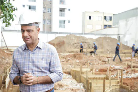 Auricchio realiza visita técnica em nova escola no Bairro Fundação