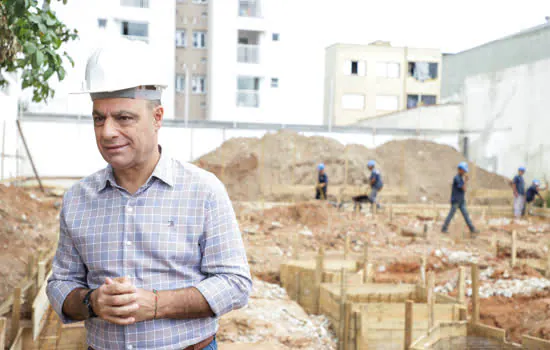 Auricchio realiza visita técnica em nova escola no Bairro Fundação