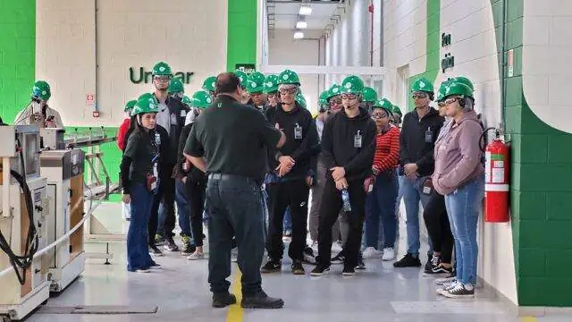 Programa de Turismo Industrial de Santo André realiza visita à Unipar