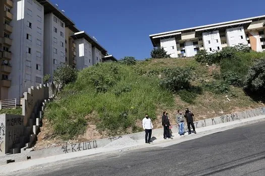 Secretaria de Habitação realiza vistoria em área onde caiu a caixa-d’água