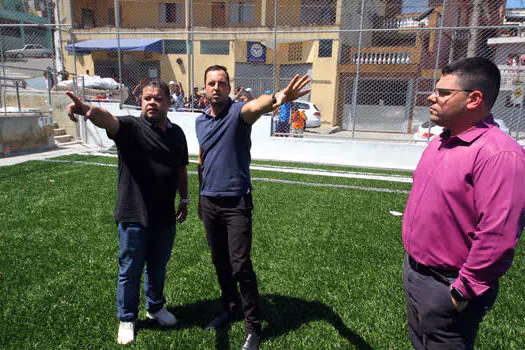 Prefeito Lauro Michels realiza vistoria no campo do Albatroz