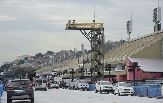 Corpo de Bombeiros vistoria Sambódromo no Rio