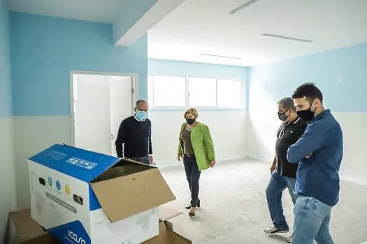 Tite Campanella visita obras de nova escola no bairro Cerâmica