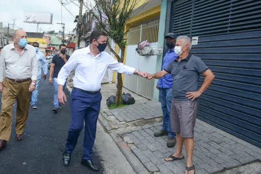 Com obras avançadas, São Bernardo dá início à pavimentação do Jardim das Oliveiras